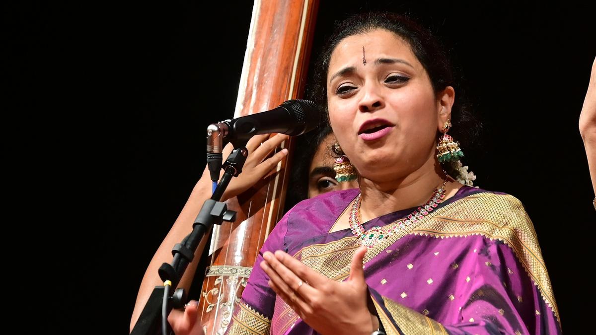 Aishwarya Vidhya Raghunath showed how a well-structured performance strikes an instant chord with the audience